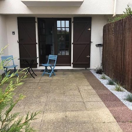 Studio De Plain-Pied Avec Terrasse Tout Proche Mer Courseulles-sur-Mer Zewnętrze zdjęcie