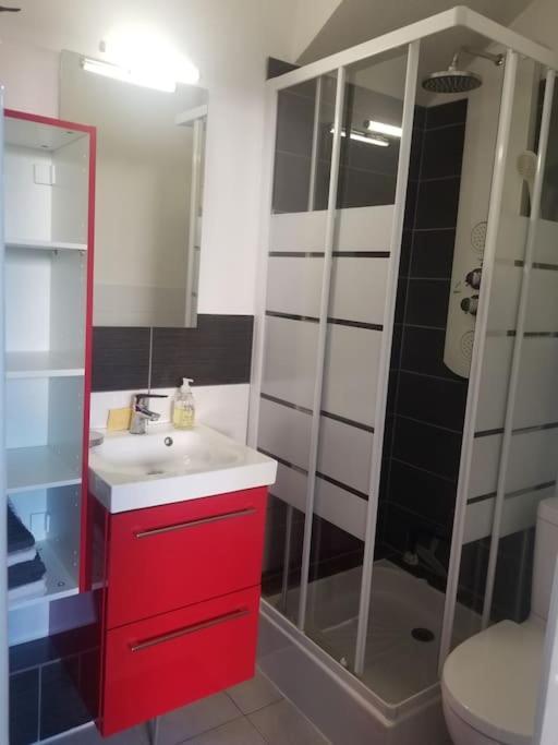 Studio De Plain-Pied Avec Terrasse Tout Proche Mer Courseulles-sur-Mer Zewnętrze zdjęcie